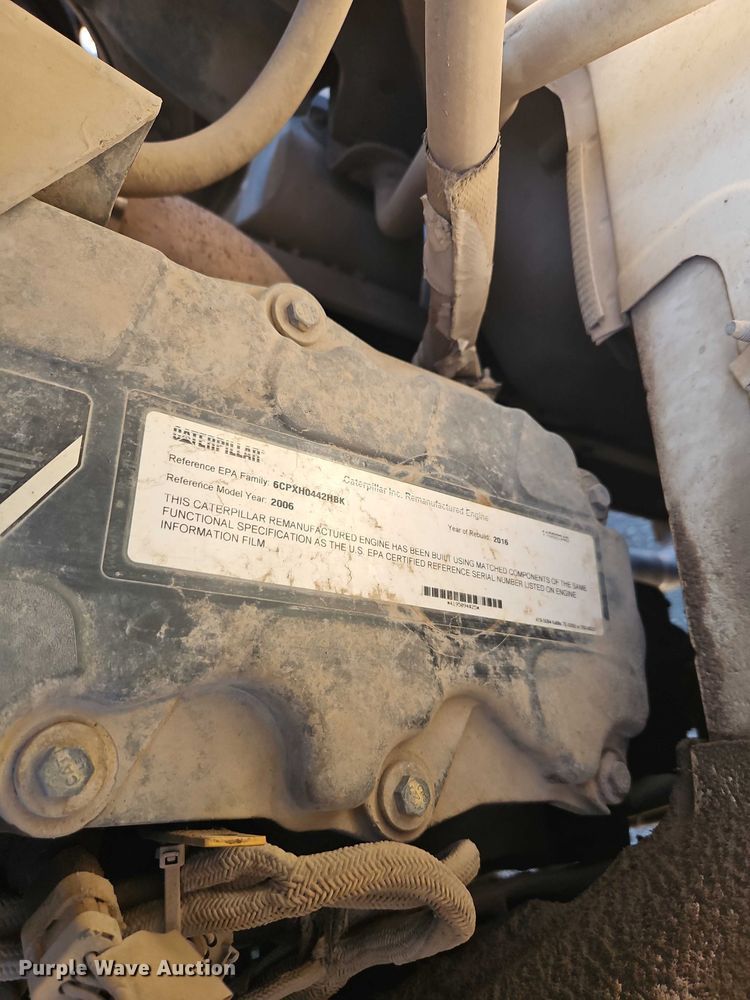 image for item EB8263 2005 Ford F750 Super Duty XL utility / service truck