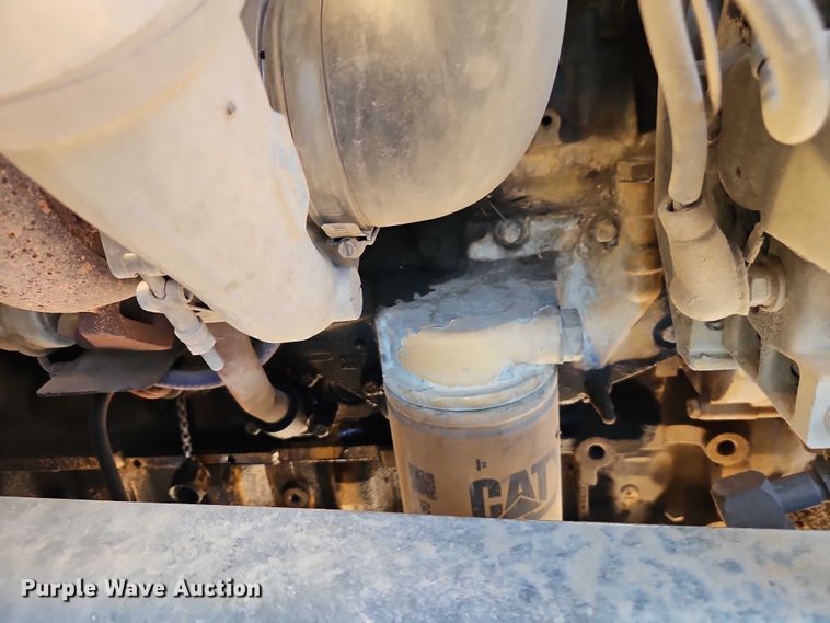 image for item EB8263 2005 Ford F750 Super Duty XL utility / service truck