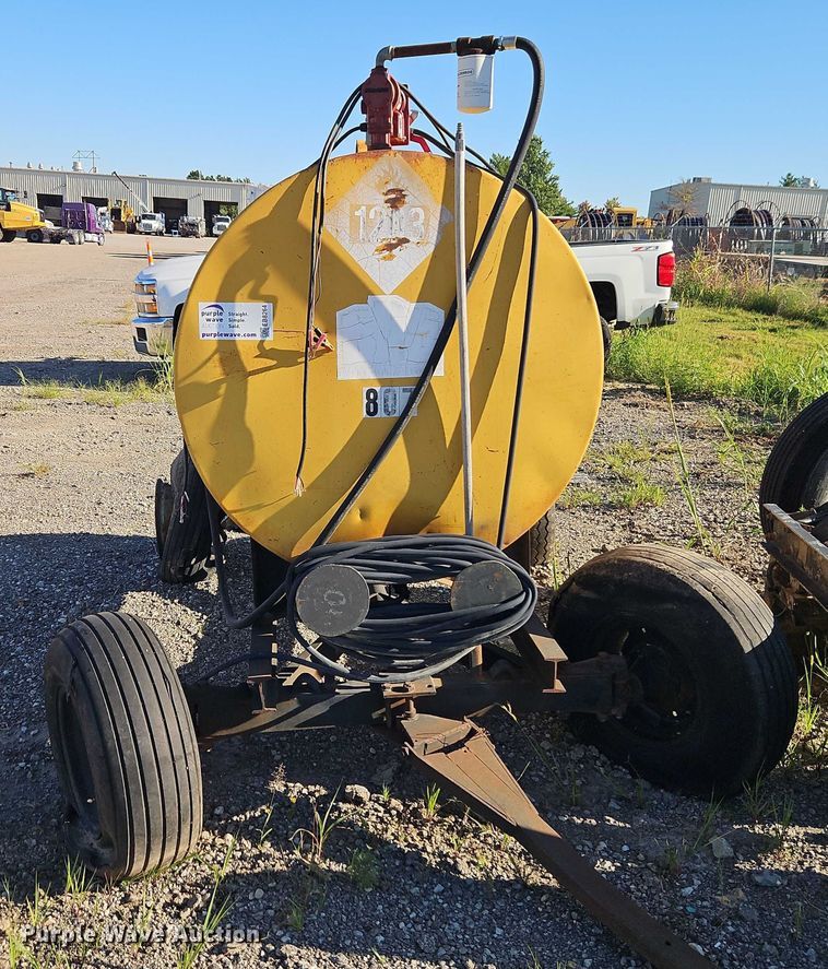 image for item EB8264 Tank trailer