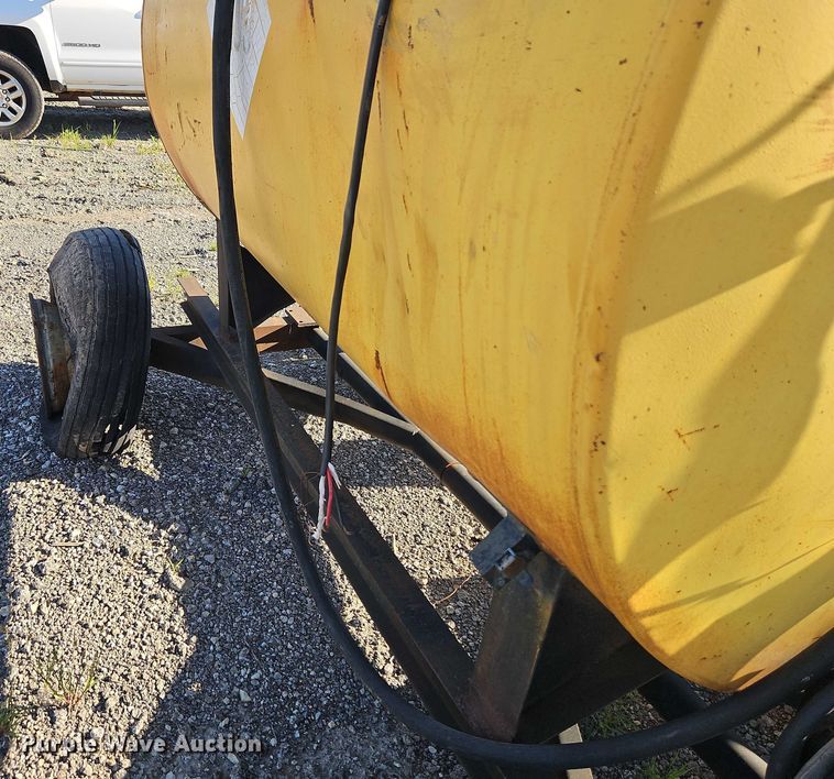 image for item EB8264 Tank trailer
