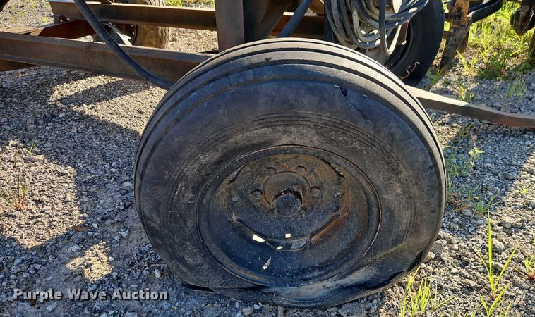 image for item EB8264 Tank trailer