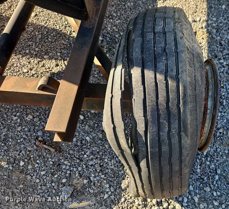 image for item EB8264 Tank trailer