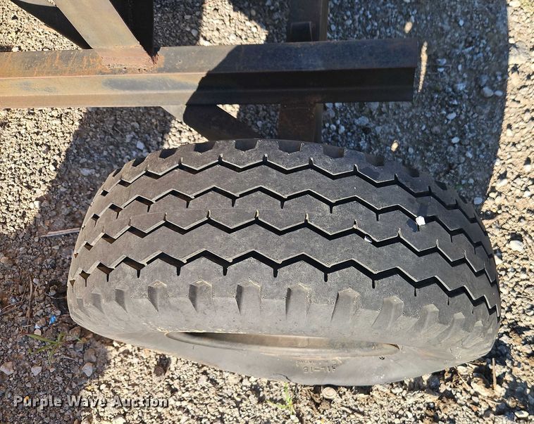 image for item EB8264 Tank trailer