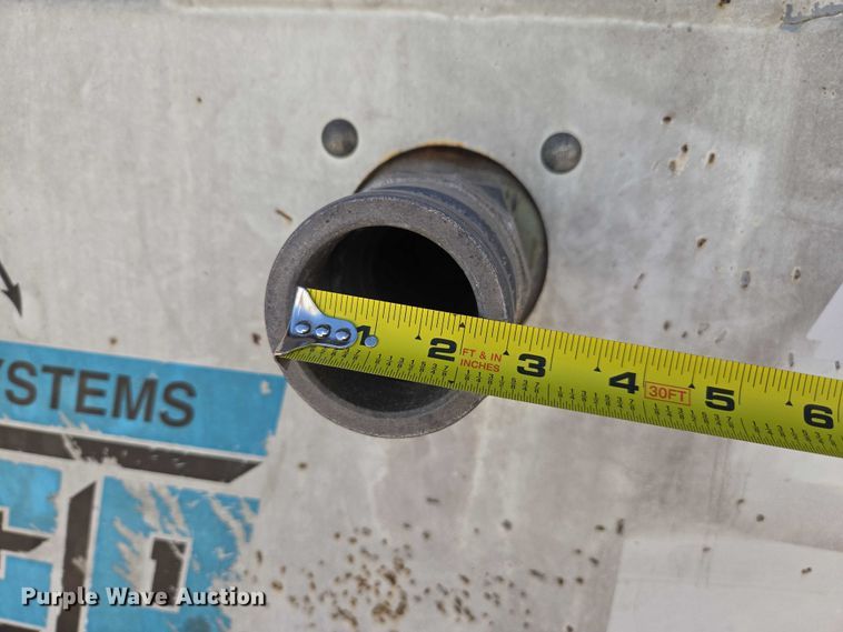 image for item EC1128 2007 International 4200 street sweeper truck