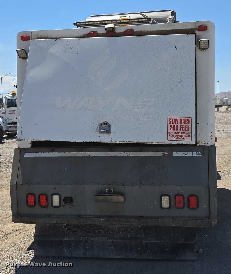 image for item EC1129 2013 Peterbilt 320 street sweeper truck