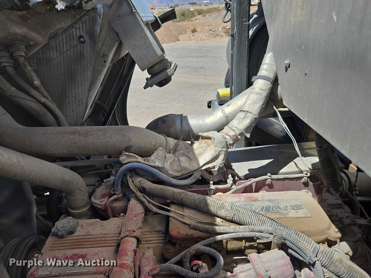 image for item EC1129 2013 Peterbilt 320 street sweeper truck