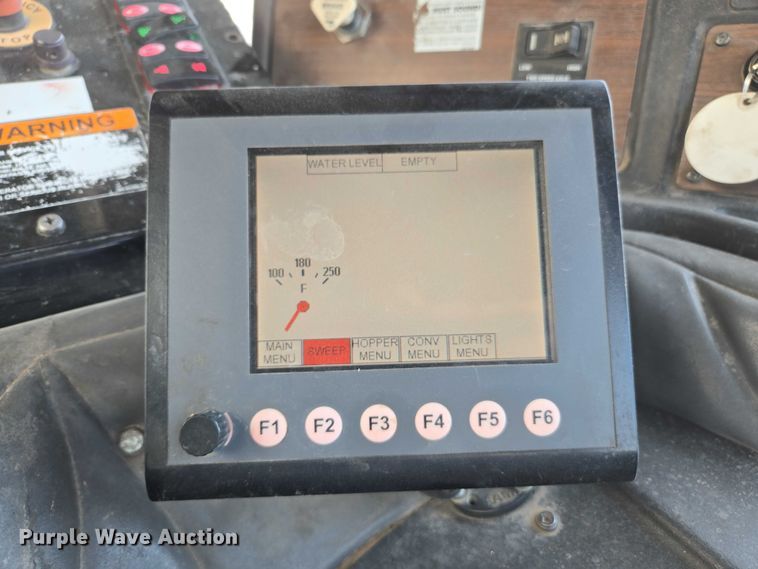 image for item EC1129 2013 Peterbilt 320 street sweeper truck