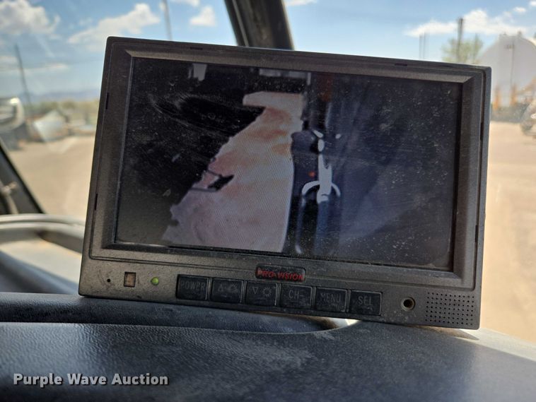 image for item EC1129 2013 Peterbilt 320 street sweeper truck