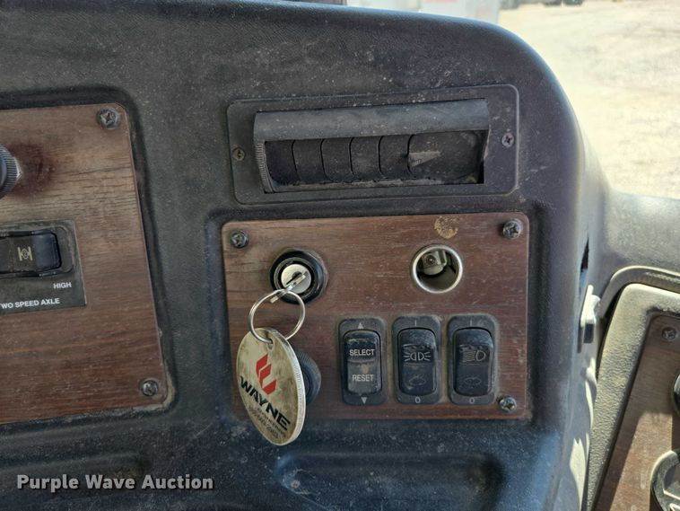 image for item EC1129 2013 Peterbilt 320 street sweeper truck