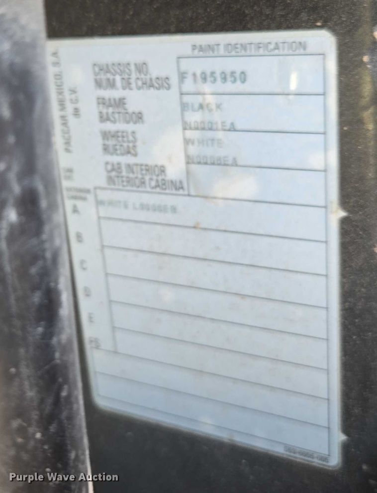 image for item EC1129 2013 Peterbilt 320 street sweeper truck