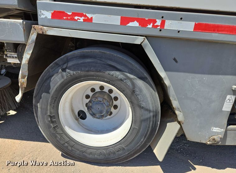 image for item EC1129 2013 Peterbilt 320 street sweeper truck