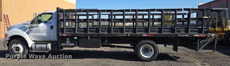 image for item EC1130 2013 Ford F750 Super Duty flatbed truck