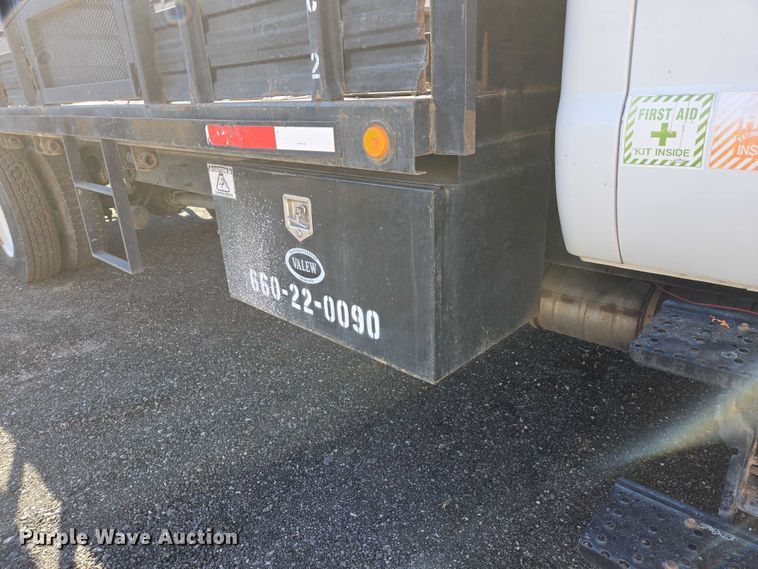 image for item EC1130 2013 Ford F750 Super Duty flatbed truck