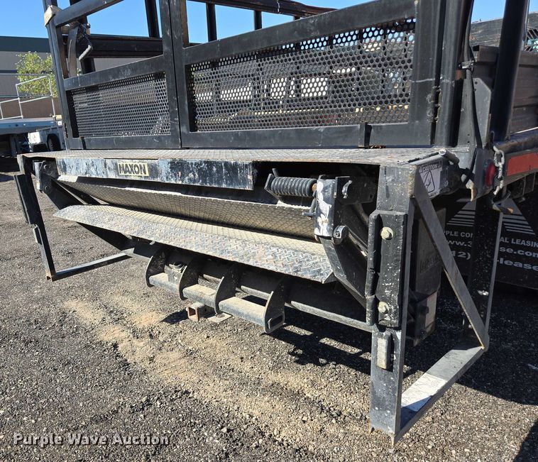image for item EC1130 2013 Ford F750 Super Duty flatbed truck