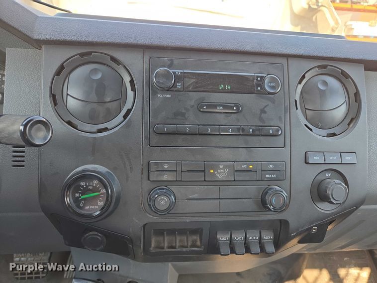 image for item EC1130 2013 Ford F750 Super Duty flatbed truck