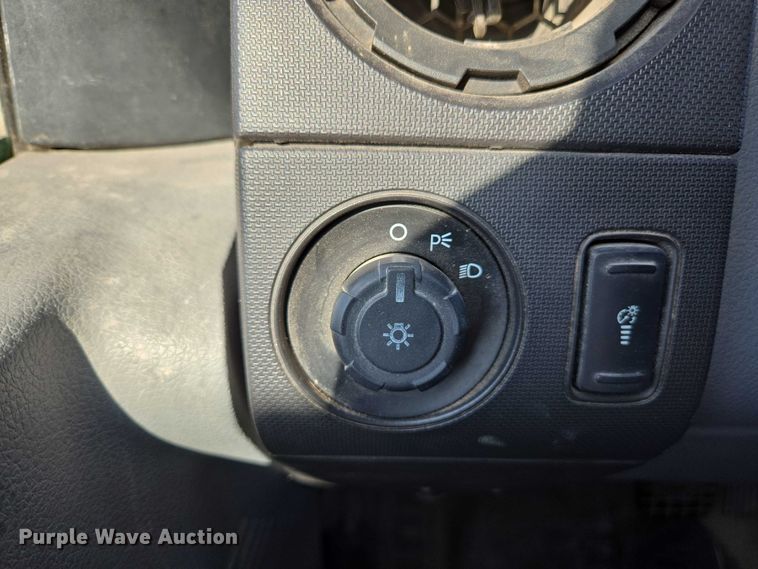 image for item EC1130 2013 Ford F750 Super Duty flatbed truck