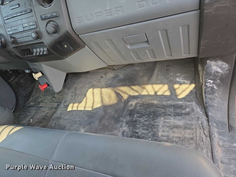 image for item EC1130 2013 Ford F750 Super Duty flatbed truck