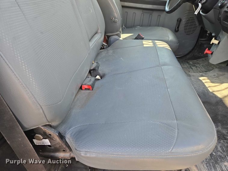 image for item EC1130 2013 Ford F750 Super Duty flatbed truck