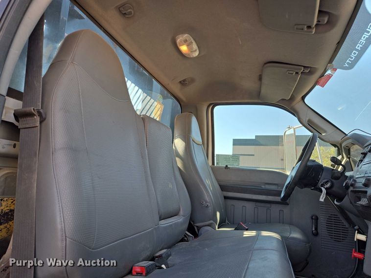 image for item EC1130 2013 Ford F750 Super Duty flatbed truck