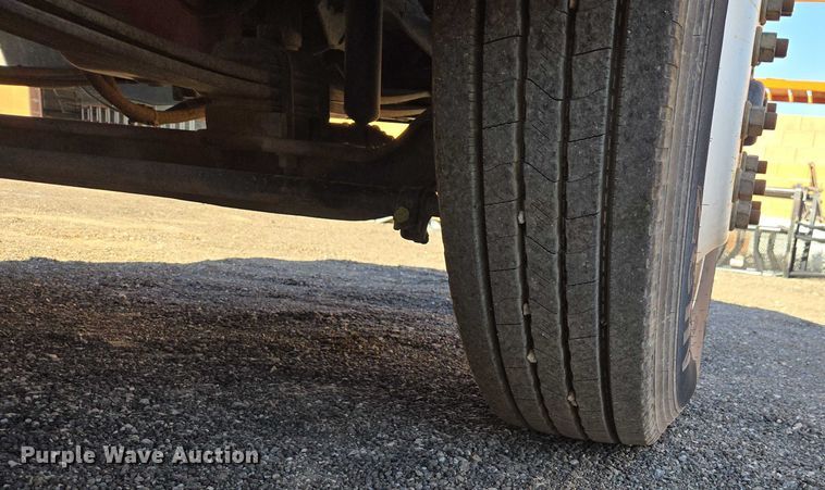 image for item EC1130 2013 Ford F750 Super Duty flatbed truck