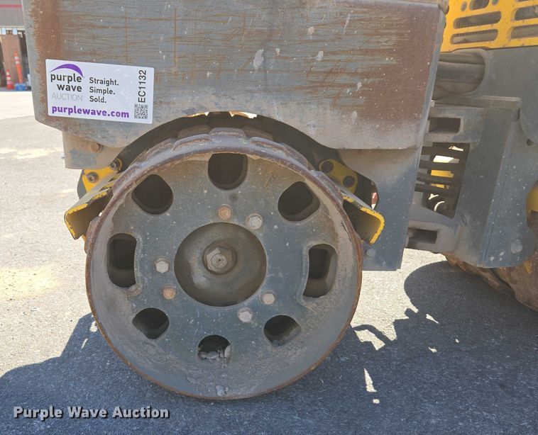 image for item EC1132 2015 Wacker Neuson Roller RT trench compactor