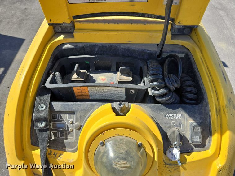 image for item EC1132 2015 Wacker Neuson Roller RT trench compactor