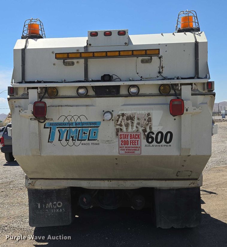 image for item EC1141 2007 International 4300 street sweeper truck