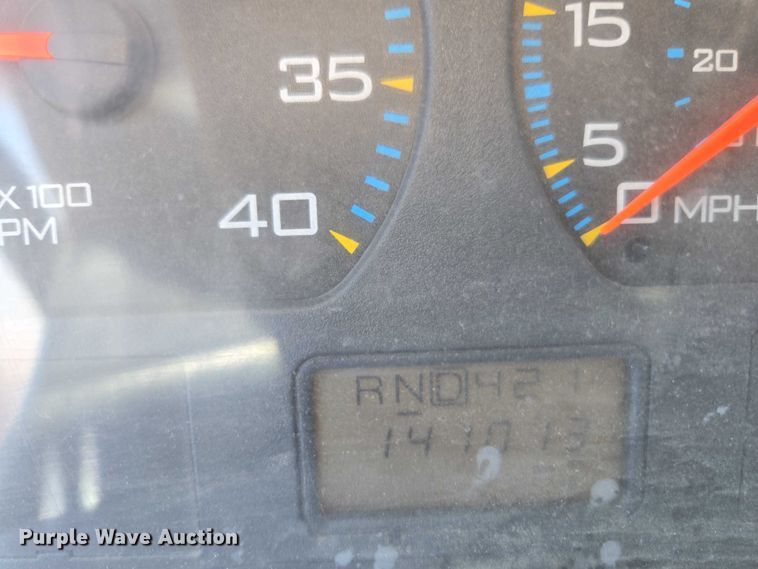 image for item EC1141 2007 International 4300 street sweeper truck