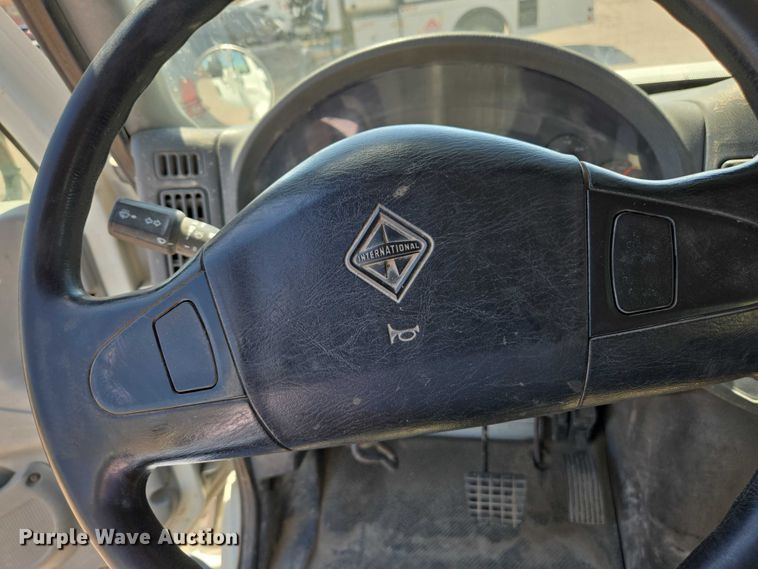 image for item EC1141 2007 International 4300 street sweeper truck