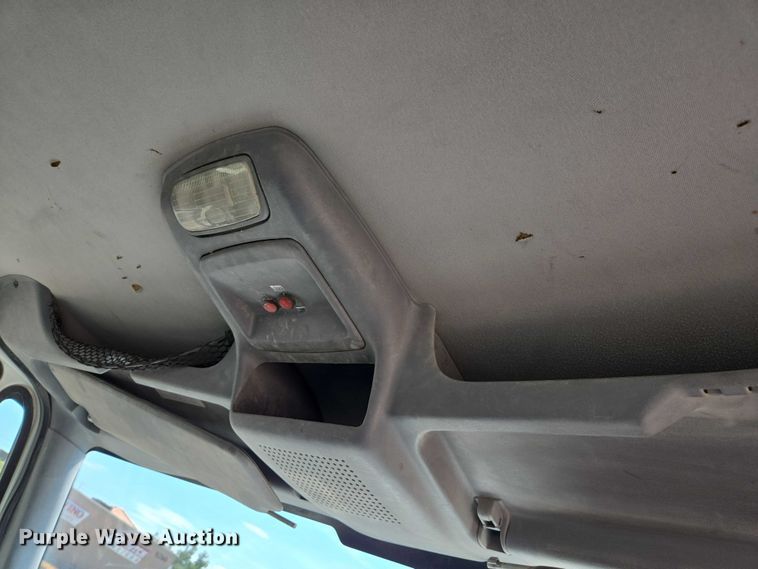 image for item EC1141 2007 International 4300 street sweeper truck