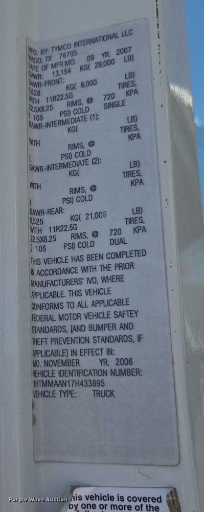 image for item EC1141 2007 International 4300 street sweeper truck