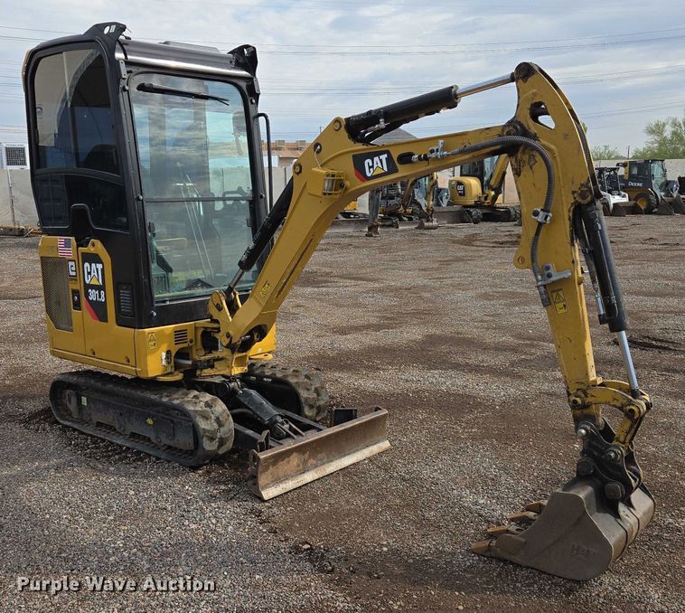 EXCAVADORA 2020 CATERPILLAR 3018