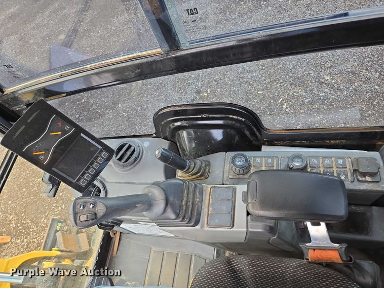 image for item EC1148 2020 Caterpillar 301.8 mini excavator