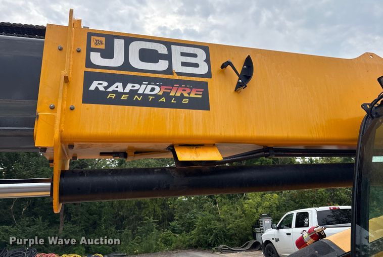 image for item EC4372 2020 JCB 512.56 telehandler