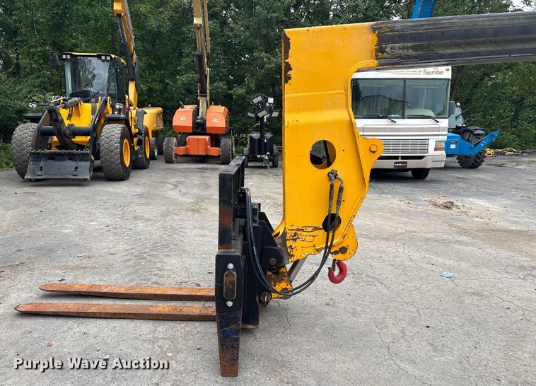 image for item EC4372 2020 JCB 512.56 telehandler
