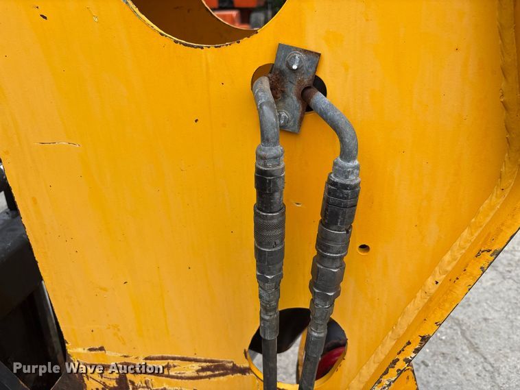 image for item EC4372 2020 JCB 512.56 telehandler