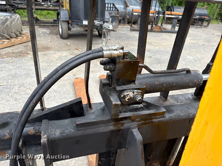 image for item EC4372 2020 JCB 512.56 telehandler