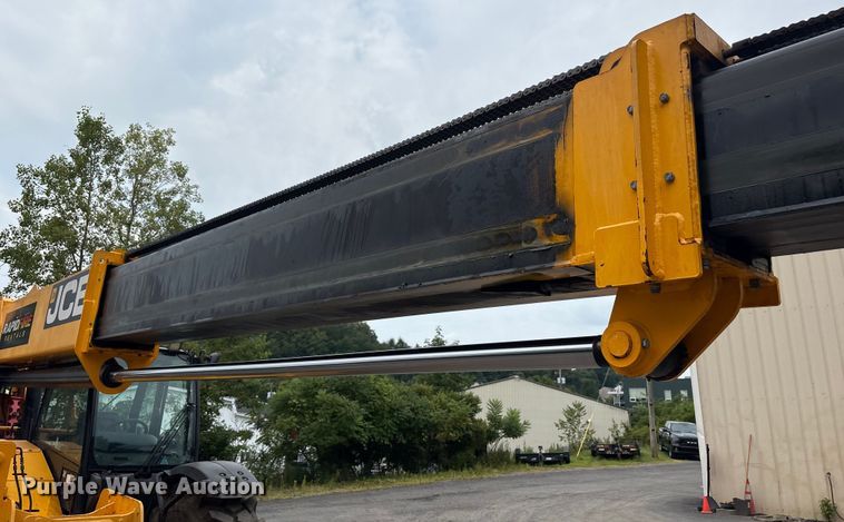 image for item EC4372 2020 JCB 512.56 telehandler