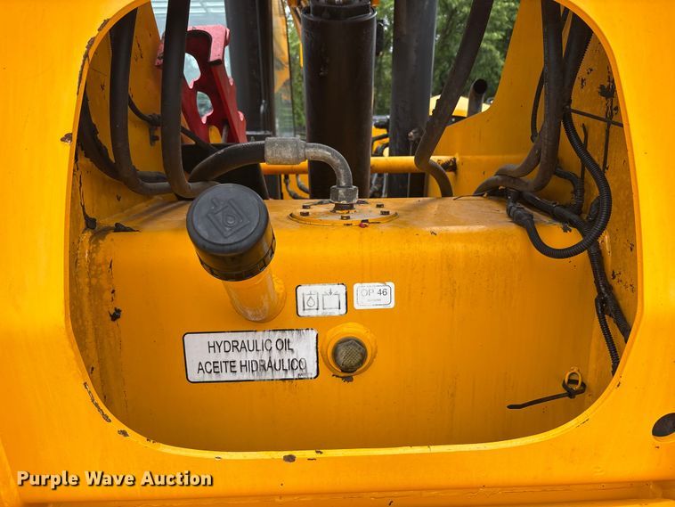 image for item EC4372 2020 JCB 512.56 telehandler