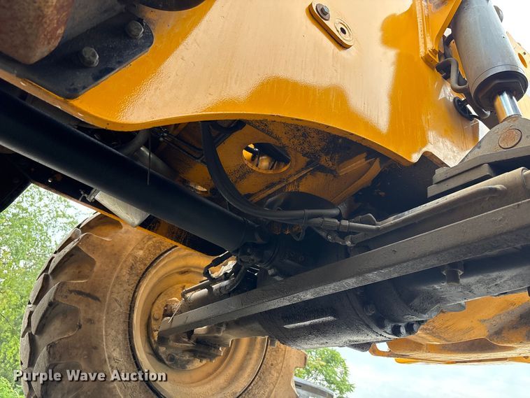 image for item EC4372 2020 JCB 512.56 telehandler