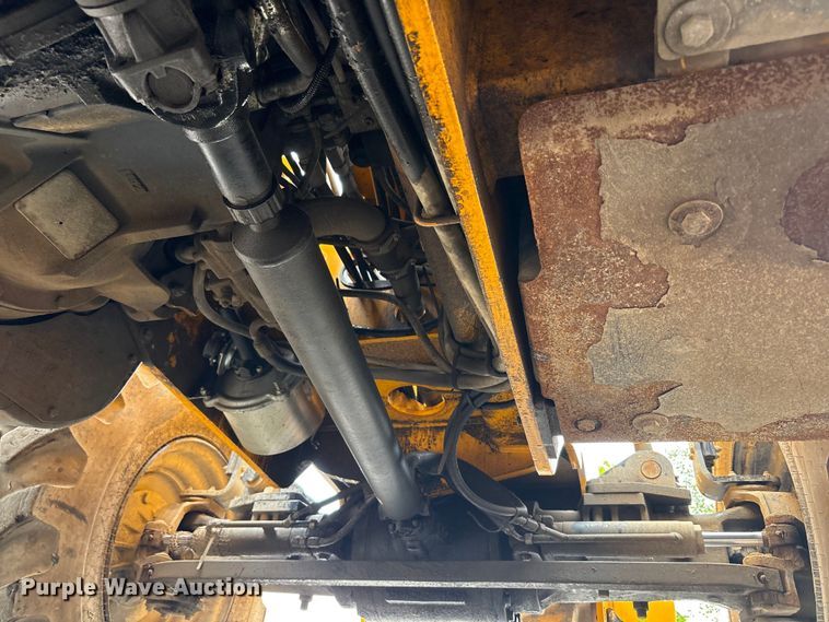 image for item EC4372 2020 JCB 512.56 telehandler