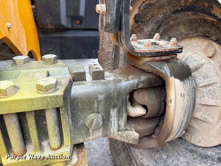 image for item EC4372 2020 JCB 512.56 telehandler