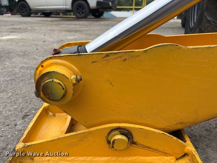 image for item EC4372 2020 JCB 512.56 telehandler