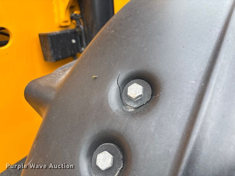 image for item EC4372 2020 JCB 512.56 telehandler