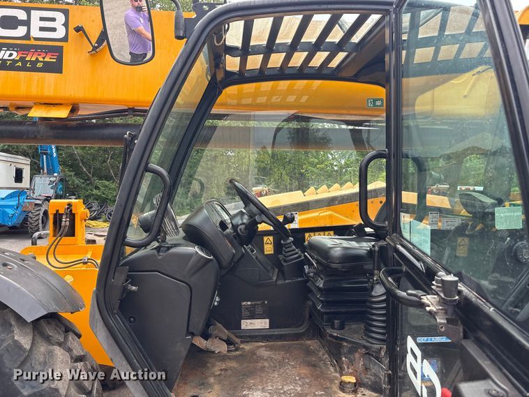 image for item EC4372 2020 JCB 512.56 telehandler