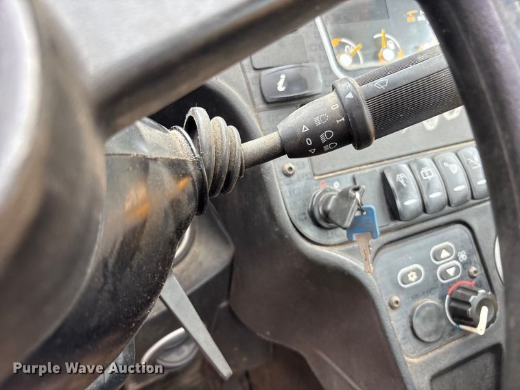 image for item EC4372 2020 JCB 512.56 telehandler