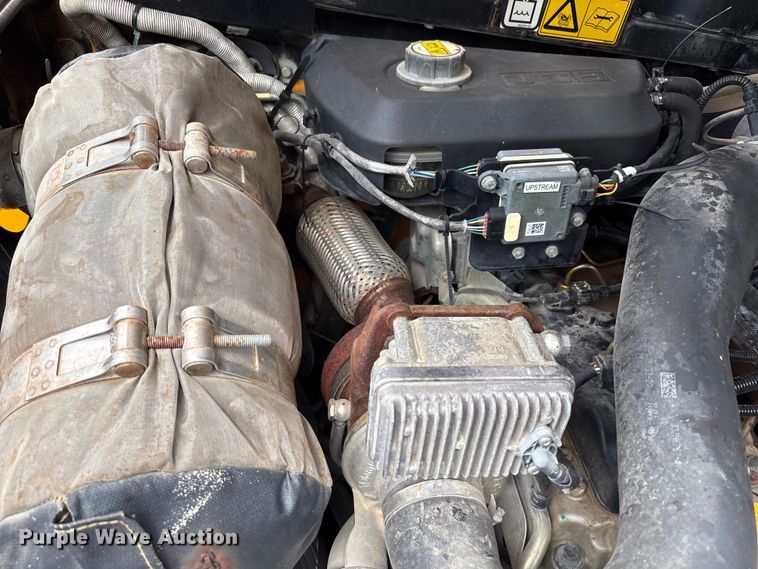 image for item EC4372 2020 JCB 512.56 telehandler