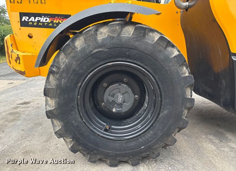 image for item EC4372 2020 JCB 512.56 telehandler