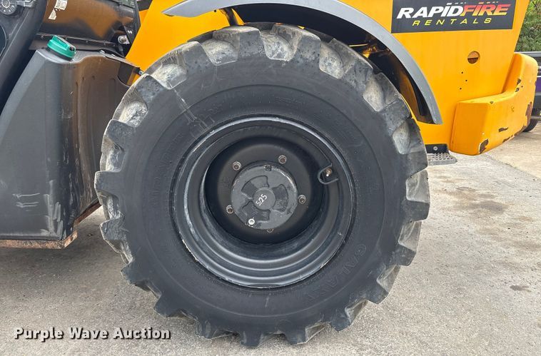 image for item EC4372 2020 JCB 512.56 telehandler