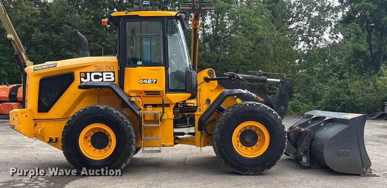 image for item EC4373 2019 JCB 427ZXT4F wheel loader